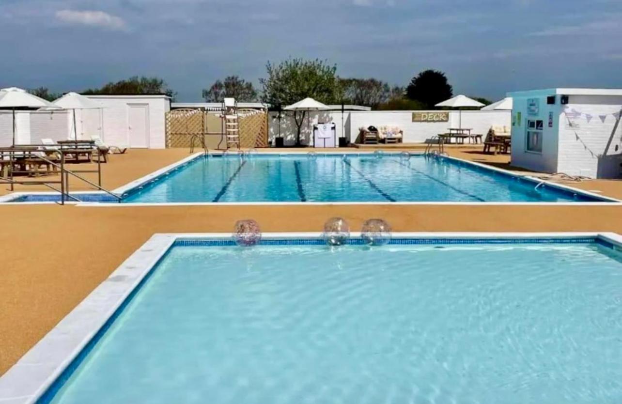 50 Toledo, Selsey Country Club Villa Екстериор снимка